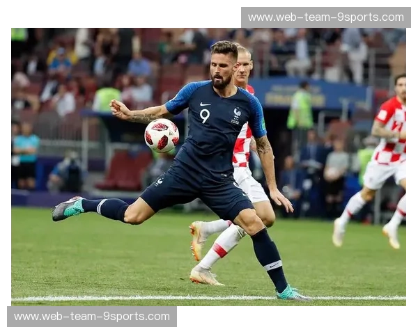 法兰西的优雅与斗牛士的激情：一场穿越时空的足球盛宴